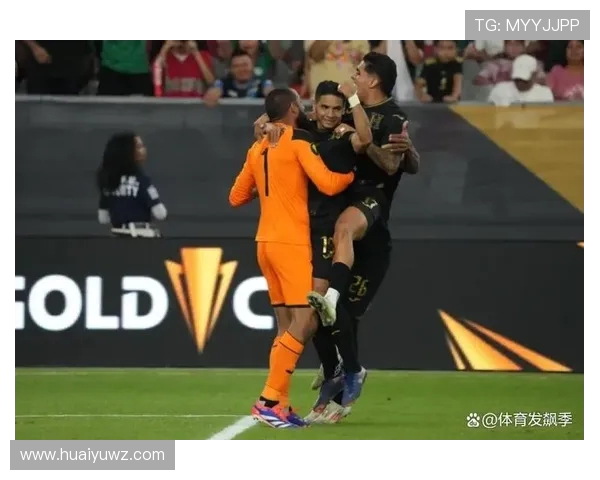 39岁门神奥乔亚领衔冲突墨西哥与洪都拉斯因球权爆发激烈争执 39岁门神奥乔亚领衔冲突墨西哥与洪都拉斯因球权爆发激烈争执